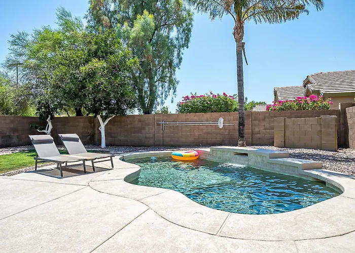 Dos Palmas - Poolside Retreat *
