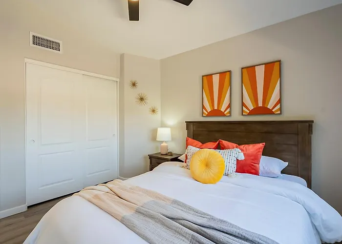 Dos Palmas - Poolside Retreat *